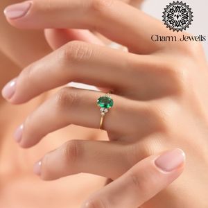 แหวนเพชรโมอิสซาไนต์ทรงคุชชั่นชุบทองคำ 18K สีเหลืองทอง ประดับเพชรแบบหนามเตย สไตล์คลาสสิก สำหรับผู้หญิง จาก Charm_Jewells - Product Image 3