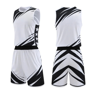 ชุดฟุตบอลสั่งทำใหม่แบบขายส่งสำหรับทุกเพศ คุณภาพพรีเมียม พิมพ์ลายแบบซับลิเมชั่น ปี 2026 ใหม่และสวมใส่ง่ายสำหรับนักกีฬา - Product Image 5