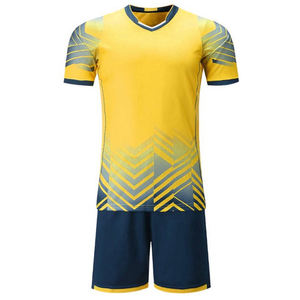 ชุดฟุตบอลสีเหลืองสำหรับผู้ชาย ชุดเสื้อเจอร์ซีย์แขนสั้นและกางเกงขาสั้นโพลีเอสเตอร์ระบายอากาศได้ดี ชุดกีฬาสำหรับผู้ใหญ่ - Product Image 4