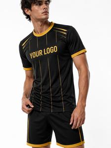 Ensemble de maillot de football pour homme, couleur unie, manches courtes, col en V, sublimé, respirant, en polyester, coupe athlétique, personnalisable - Product Image 6