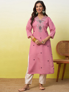 Conjunto de Kurta y Pantalón de Algodón Rosa con Bordado, Ropa Étnica Tradicional India para Mujer, Estilo Casual, Largo hasta el Tobillo, Corte Regular - Product Image 1