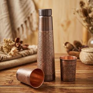 Bouteille d'eau en cuivre écologique, minimaliste, moderne et élégante avec couvercle anti-fuite sécurisé - Product Image 3
