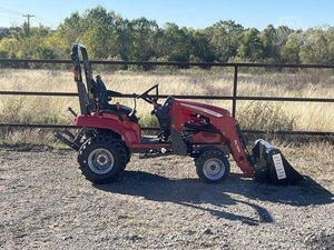Nuevo Diseño, Tractor Agrícola Massey Ferguson GC2400 4x4 Económico con Cargador Frontal de 24HP y Cámara de Inspección - Product Image 2