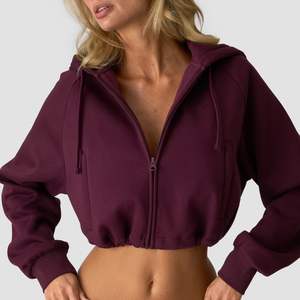 Vente en gros de sweats à capuche de yoga personnalisés pour femmes en coton, coupe courte, avec cordon de serrage, épaules tombantes, vêtements de sport pour l'entraînement actif - Product Image 1