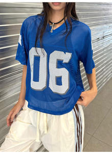 เสื้อยืดเจอร์ซีย์ตาข่ายพิมพ์ลายตัวเลข ระบายอากาศได้ดี แฟชั่นแนวสตรีท คอวี ทรงโอเวอร์ไซส์ แบบครอป สำหรับแฟนฟุตบอล - Product Image 2