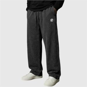 Pantalon de survêtement décontracté pour homme en coton épais lavé et teint avec cordon de serrage et poches - Product Image 2