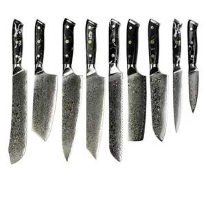 Collection de couteaux de chef faits à la main en acier Damas, forgés avec des lames affûtées et confortables, pour une cuisine élégante. - Product Image 1
