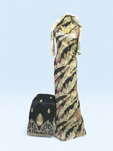 Conjunto Premium Dirac Suizo Floral Negro y Rosa - Elegante Traje Tradicional Somalí con Chal y Borde a Juego - Product Image 3