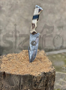 Cuchillo de caza OEM Wirecut de acero de Damasco, tipo Skinner, con mango de asta de ciervo, gancho para desollar, hoja fija, para camping, actividades al aire libre y EDC, con funda de cuero - Product Image 5