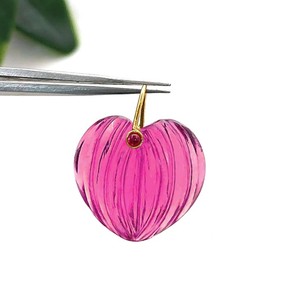 Colgantes de Corazón de Cuarzo Rubí Tallados a Mano con Aro de Oro – Suministros de Joyería de Moda - Dijes de Piedra Doble - Product Image 1