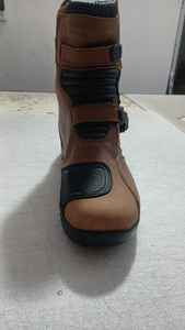 Botas de Motocicleta de Cuero de Diseño Único y Personalizado de Última Generación con Botas de Carreras de Cuero de Primera Calidad para Hombre con Servicio OEM - Product Image 2