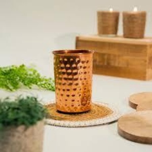 Gobelet en verre et cuivre avec boîte cadeau, tasse à eau ayurvédique, vaisselle en métal de qualité supérieure, fournisseur d'exportation en Inde - Product Image 1