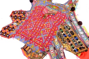 ชุดเดรสบัลลูชิวินเทจผ้าปักคอแบบแฮนด์เมด - Product Image 2