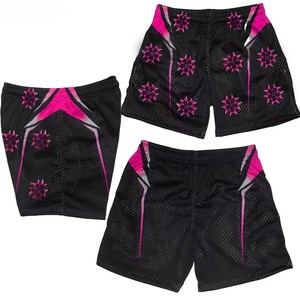 Pantalones Cortos Deportivos para Hombre, Negros con Estampado Geométrico Rosa, de Secado Rápido, Cintura Elástica, Largo Medio, Impresión por Sublimación - Product Image 1