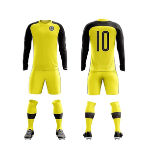 Fournisseur d'uniformes de football OEM, ensemble de maillots et shorts de performance premium, impression de logo personnalisée pour les écoles, les clubs et les marques privées - Product Image 3