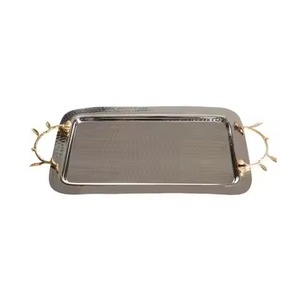 Plateau de service ovale en acier inoxydable doré, écologique, biodégradable, compatible lave-vaisselle, design moderne et élégant, idéal pour les fêtes - Product Image 3
