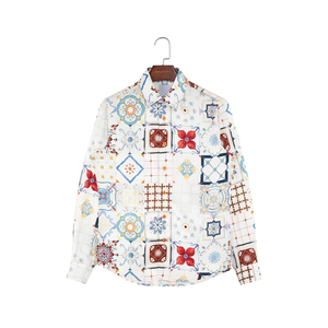 Chemise à boutons décontractée pour homme, impression numérique personnalisée, design graphique tendance - Product Image 1