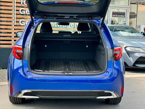 Toyota Corolla 20L Teamplayer Hayon LED Automatique Berline d'occasion Faible Kilométrage Véhicule Essence - Product Image 6