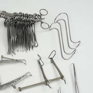 Offre Spéciale : Boîte d'instruments chirurgicaux en acier inoxydable pour goitre (BOITE POUR GOITRE) – Pour glande thyroïde enflée – Par Dentavex - Product Image 2