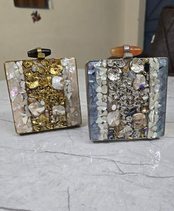 Bolso de mano para mujer de lujo hecho a mano de nácar y latón incrustaciones bolsos de mano de lujo de la India para la venta - Product Image 6