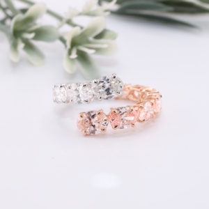 Anillo de Diamantes de Laboratorio Ovalados en Oro Blanco y Oro Rosa de Dos Tonos, Anillo de Eternidad en Espiral con Diamantes Rosados de Lujo para Aniversario de Bodas - Product Image 5