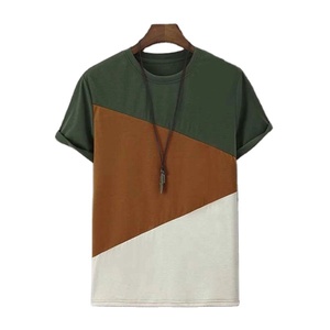 Nouveau T-shirt pour homme à blocs de couleur, style streetwear décontracté d'été, léger, imprimé, en polyester - Product Image 1
