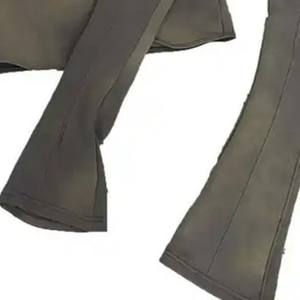 Trajes Deportivos Acampanados para Hombre al por Mayor, Último Estilo, Gran Venta, Material Duradero Antiarrugas, Trajes Deportivos Acampanados Totalmente Personalizables - Product Image 5