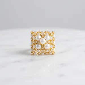 Bague de cocktail plaquée or pour femme, avec perles d'imitation indiennes et zircon, sertie en clos géométrique, bijoux de mariage et de mariée - Product Image 5