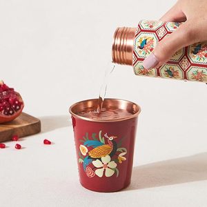 Taza de cobre con diseño de pavo real, color rojo, estilo oriental, vajilla duradera de metal para uso promocional, proveedor verificado de cobre - Product Image 1