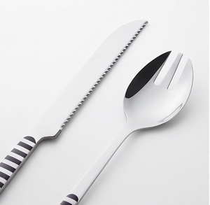 Ensemble de couverts modernes en acier inoxydable avec manches rayées noir et blanc, compatibles lave-vaisselle, pour la restauration et l'usage quotidien - Product Image 2