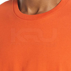 T-shirt long et ample pour homme, élégant, en tissu 100% coton, conçu pour un style streetwear décontracté, coupe confortable et respirante - Product Image 5
