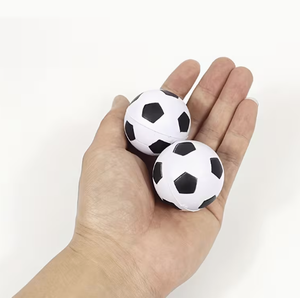 Pelota Antiestrés de PU con Forma de Balón de Fútbol, 50mm, Herramienta Portátil de Relajación Muscular para Entrenamiento de Fuerza de Manos, Diseño Escolar - Product Image 2