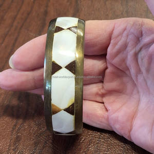 Madre de perla joyería mopa pulsera brazalete diseño personalizado perfecto aniversario de boda o regalo de cumpleaños por FWE - Product Image 2