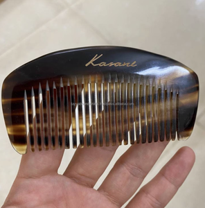 Peigne en corne naturelle artisanale pour coiffer les cheveux fabriqué à partir de véritable peigne en corne de buffle/boeuf fabriqué en Inde - Product Image 3