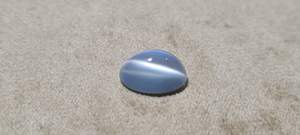Piedra preciosa ovalada de ojo de gato de piedra lunar blanca natural - Product Image 3