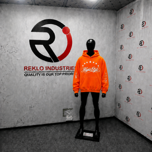 เสื้อฮู้ดดี้สีส้มทรงโอเวอร์ไซส์ สไตล์สตรีทแวร์ ลายกราฟิก พิมพ์ลายดาว  ผ้าฟลีซ  แบบสวมหัว  ยูนิเซ็กส์  แฟชั่นลำลอง  พร้อมโลโก้ - Product Image 3