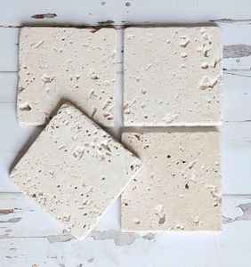 Posavasos absorbentes de piedra travertino 4x4, juego de 4 posavasos naturales para bebidas, accesorios para mesa de café - Product Image 1