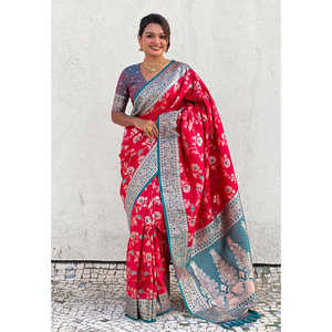 Sari de Fiesta Ligero de Seda Suave Tejida con Zari, Diseño Jaal en Contraste, Color Rosa Banarasi, de Elite Weaves - Product Image 1