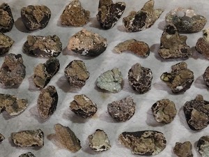 Natural Coating Calcite with Stilbite & Heulandite <b>Crystal</b> Specimen Wholesale Lot - Raw Healing Mineral Collection from India - Product Image 2