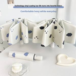 Parapluie de protection solaire UV entièrement automatique pour femme, en forme de cœur, style girly, frais et délicat, idéal pour les voyages et les jours de pluie/soleil - Product Image 2