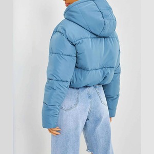 Chaqueta Corta Acolchada Estilo Y2K para Mujer, Abrigo Grueso y Cálido de Viscosa Transpirable, Chaqueta de Burbujas con Logotipo Personalizado, Invierno, Sialkot - Product Image 4