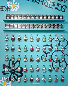 ZO&FRIENDS ZOA Llavero de Peluche Aleatorio - Product Image 2