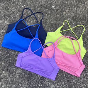 Sujetador deportivo con tirantes cruzados para mujer, top corto para gimnasio y yoga, chaleco de entrenamiento, bralette de fitness de alto soporte, ropa interior push-up suave y transpirable - Product Image 1