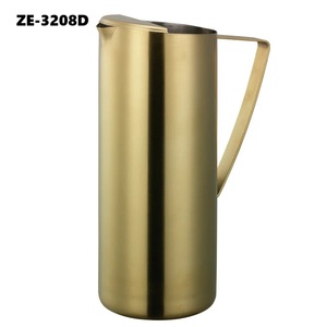 Carafe en métal de luxe artisanale vintage pour la décoration de restaurants, hôtels et tables à manger – Métal nickelé élégant - Product Image 4