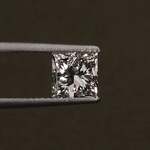 Diamant de laboratoire E Color Princess 1,5 carat VVS1 certifié IGI CVD 3EX Coupe excellente Fournisseur B2B pour les grossistes et importateurs de diamants - Product Image 5