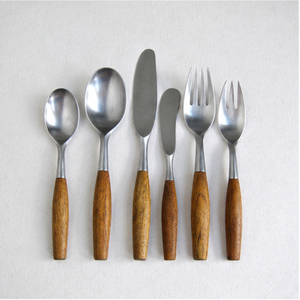 Ensemble de couverts modernes en gros, acier inoxydable et manche en bois durable, pour restaurants et événements haut de gamme à prix avantageux - Product Image 5