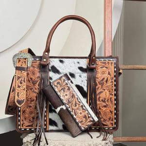 Nouveautés Sac fourre-tout à fleurs en cuir repoussé à la main de haute qualité et pochette longue à trois volets RFID en cuir repoussé à la main Ensembles combinés 2 pièces - Product Image 4