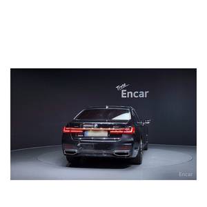 BMW 740i M Sport Sedan 2021, 66,017 km, Volante a la Izquierda, Transmisión Automática - Product Image 4