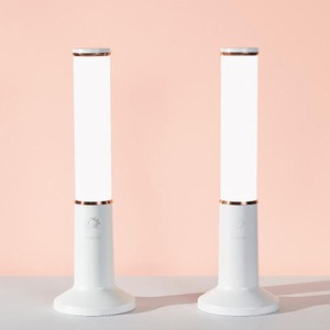 [Lumicrion] Miroir portable à LED pour maquillage, lumière naturelle, spécialisé dans la couleur et le maquillage personnels - Product Image 1