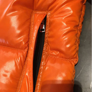 Dernières vestes matelassées à capuche de couleur orange de qualité supérieure, personnalisables en gros, avec fermeture éclair, pour hommes, avec sublimation - Product Image 6
